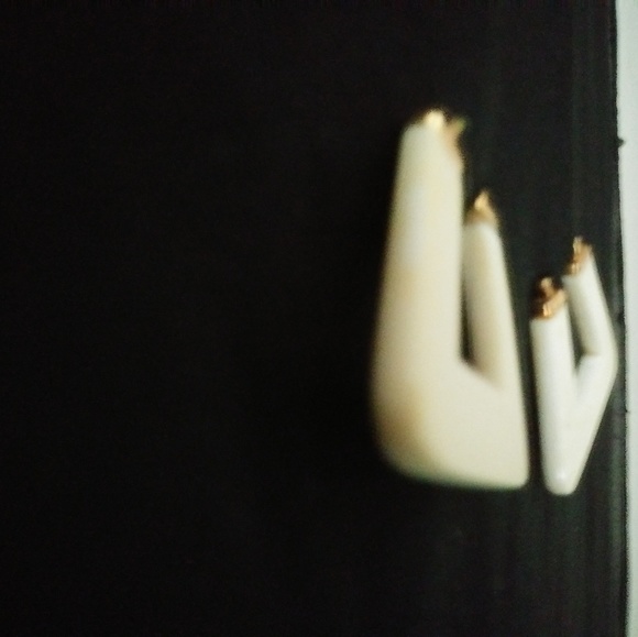 SOLD - Picture 4 of 8